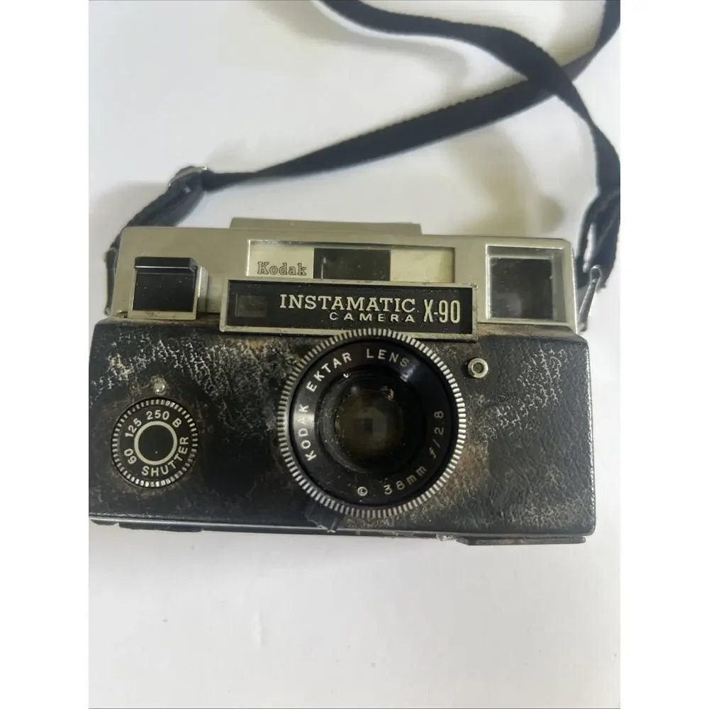 KODAK VINTAGE INSTAMATIC X-90 CAMERA MADE IN USA